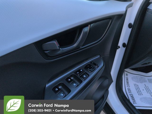Used 2019 Hyundai Kona SEL w/ Cargo Package AWD/4WD image 11