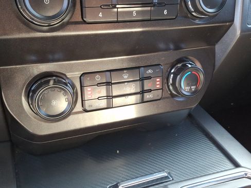 Used 2019 Ford F150 XLT w/ Equipment Group 302A Luxury image 15