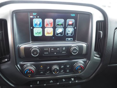 Used 2019 Chevrolet Silverado 2500 LT AWD/4WD image 24