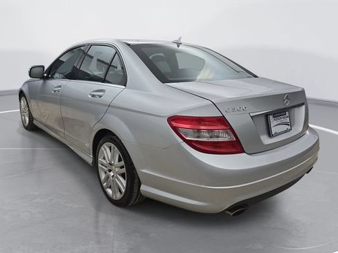 Used 2009 Mercedes-Benz C 300 Sedan image 9