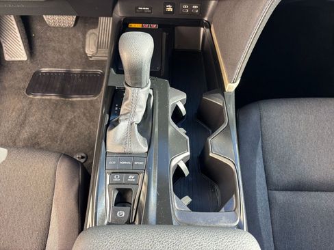 Used 2025 Toyota Camry LE image 41