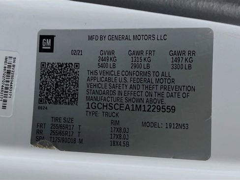 Used 2021 Chevrolet Colorado LT w/ Fleet Safety Package image 29