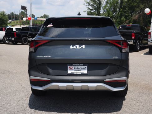 Used 2024 Kia Sportage LX AWD/4WD image 4