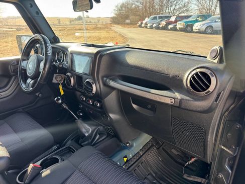 Used 2011 Jeep Wrangler Sport image 13