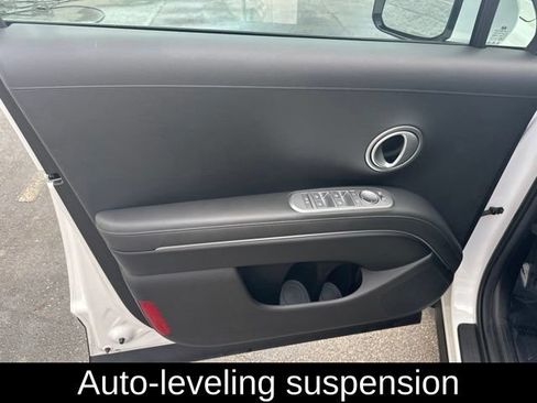 Used 2026 Hyundai Palisade SEL FWD image 18