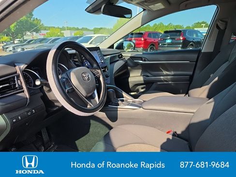 Used 2023 Toyota Camry LE FWD image 9