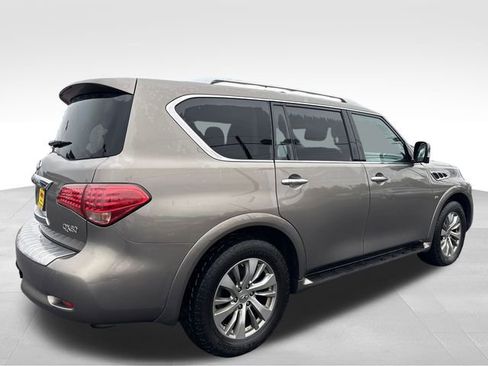 Used 2017 INFINITI QX80 Base w/ Driver Assistance Package image 7
