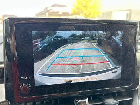 Used 2024 Toyota Corolla LE FWD image 12