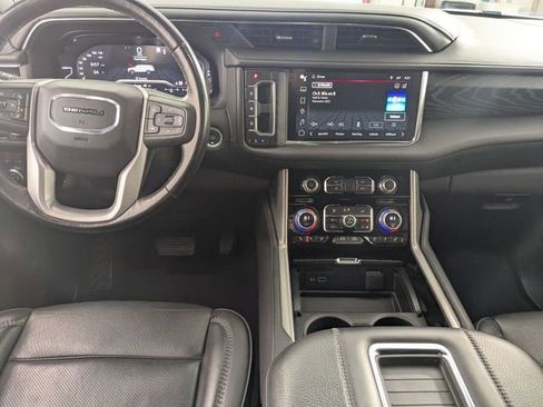 Certified 2023 GMC Yukon XL Denali image 26