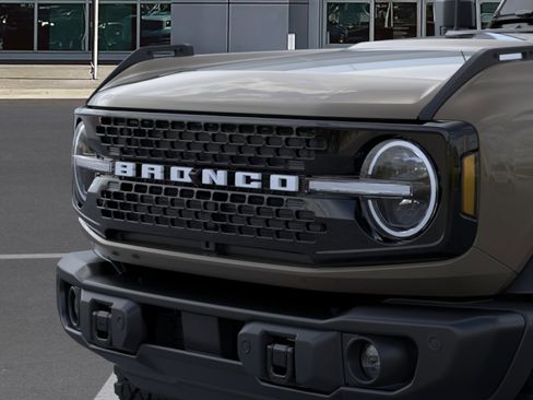 New 2026 Ford Bronco Badlands image 19