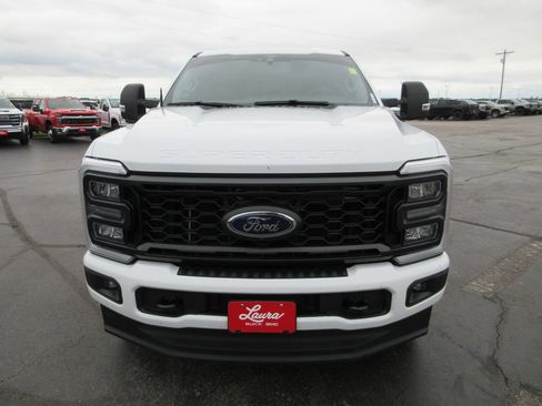 Used 2024 Ford F250 XL w/ STX Appearance Package AWD/4WD image 13