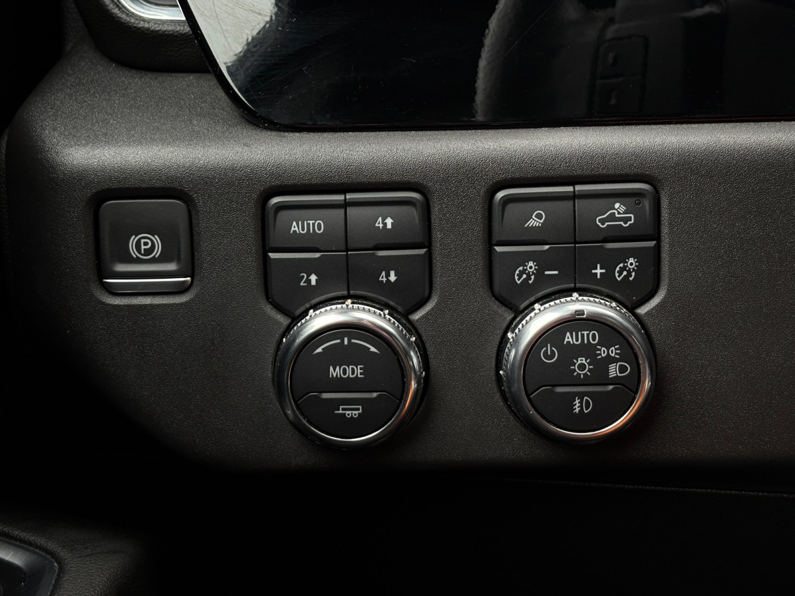 Used 2024 GMC Sierra 1500 SLT AWD/4WD image 29