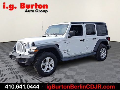 Used 2020 Jeep Wrangler Unlimited Sport S AWD/4WD image 3