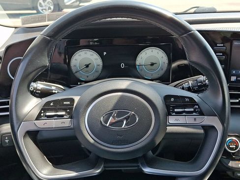 Used 2021 Hyundai Elantra SEL w/ Convenience Package FWD image 19