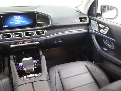 Used 2020 Mercedes-Benz GLS 450 4MATIC image 23