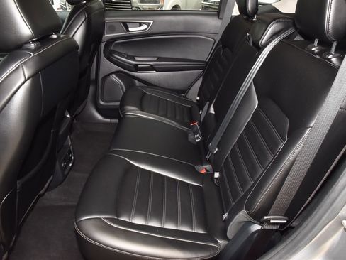 Used 2022 Ford Edge SEL w/ Convenience Package AWD/4WD image 9
