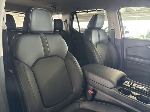 Used 2025 Honda Pilot EX-L image 26