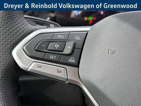 New 2026 Volkswagen Tiguan SE R-Line image 14