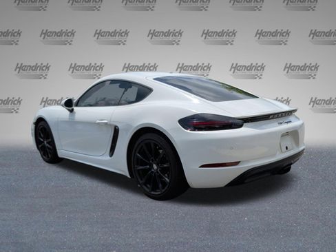 Used 2018 Porsche 718 Cayman RWD image 9