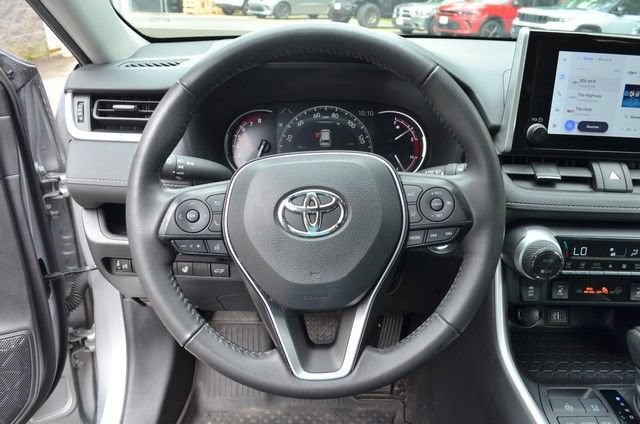 Used 2024 Toyota RAV4 XLE w/ Convenience Package AWD/4WD image 19