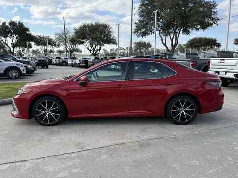 Used 2023 Toyota Camry LE image 8