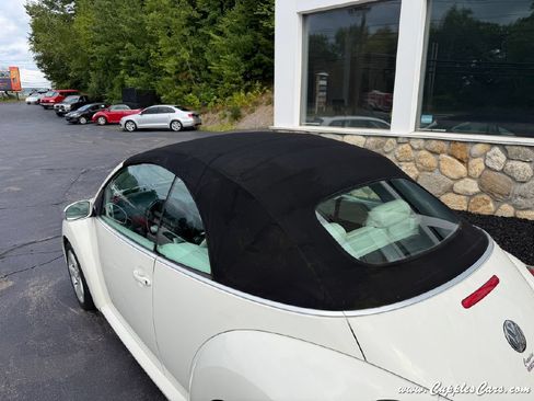 Used 2007 Volkswagen Beetle Triple White Edition FWD image 25