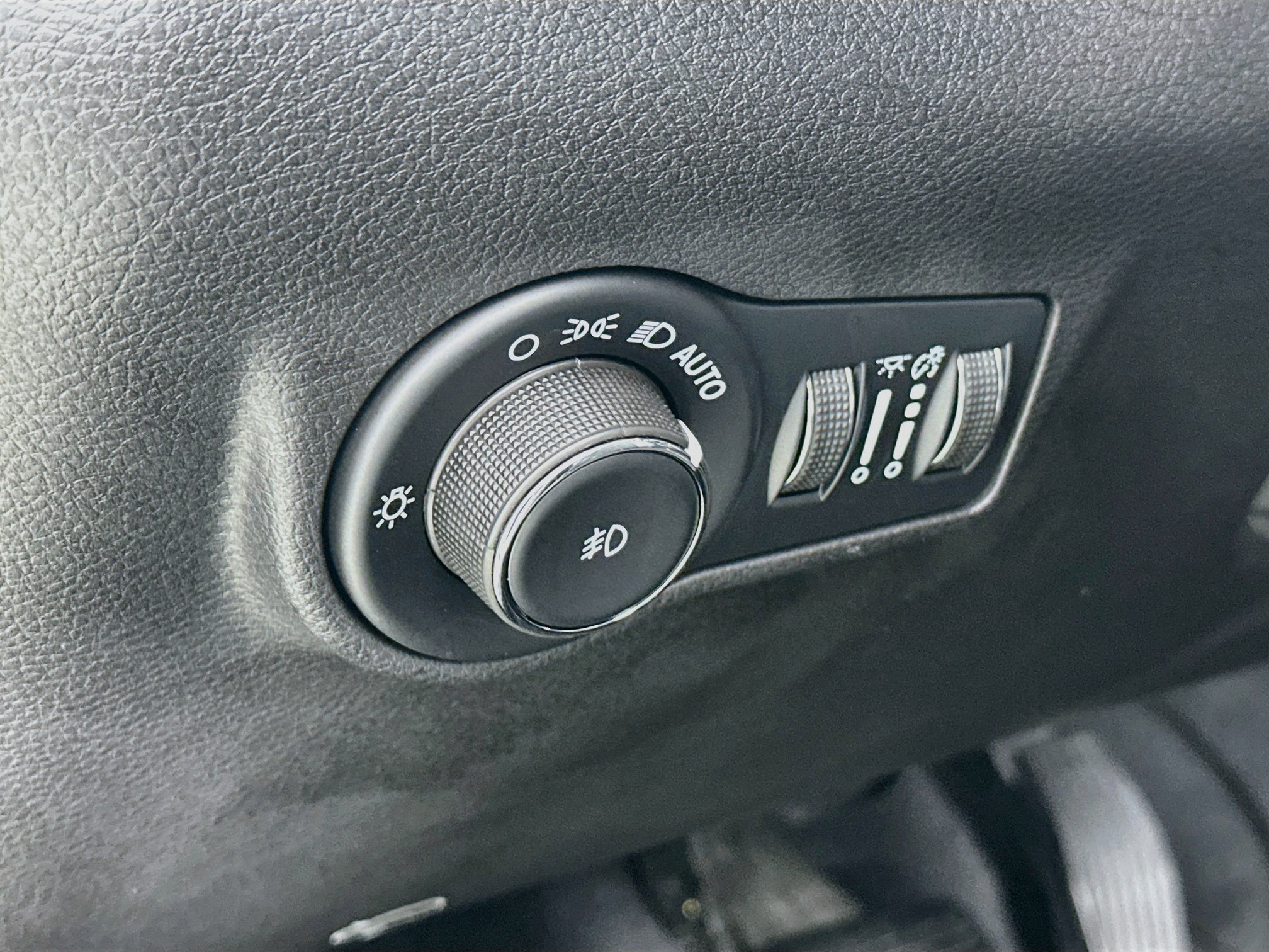 Used 2023 Jeep Compass High Altitude AWD/4WD image 10
