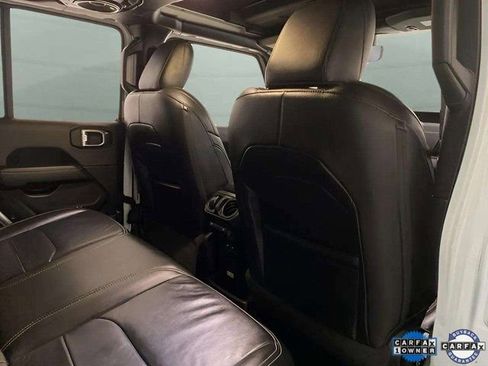 Used 2023 Jeep Wrangler Unlimited Sahara w/ Cold Weather Group image 19