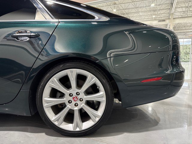 Used 2017 Jaguar XJ L Portfolio AWD/4WD image 10