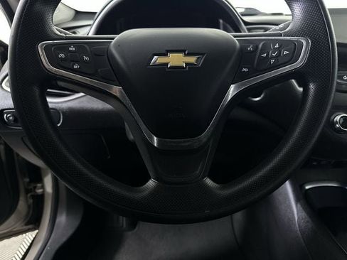 Used 2022 Chevrolet Malibu LT FWD image 11
