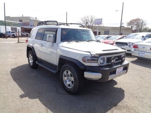 Used 2010 Toyota FJ Cruiser 4WD image 14