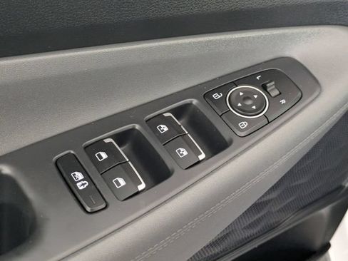 Used 2023 Hyundai Santa Fe SEL AWD/4WD image 10