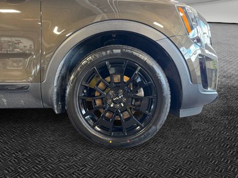 Used 2022 Kia Telluride EX w/ EX Premium Package AWD/4WD image 11