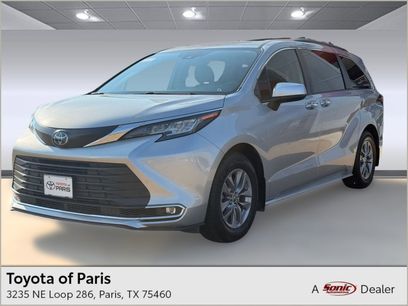 Used 2022 Toyota Sienna XLE