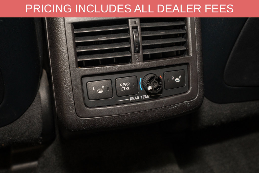Used 2018 Toyota Avalon Limited FWD image 7
