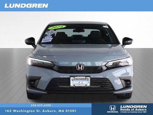 Used 2024 Honda Civic Sport image 3