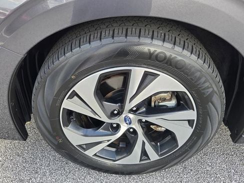 Used 2023 Subaru Legacy Premium AWD/4WD image 9