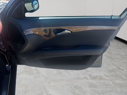 Used 2009 Mercedes-Benz E 350 Sedan image 13