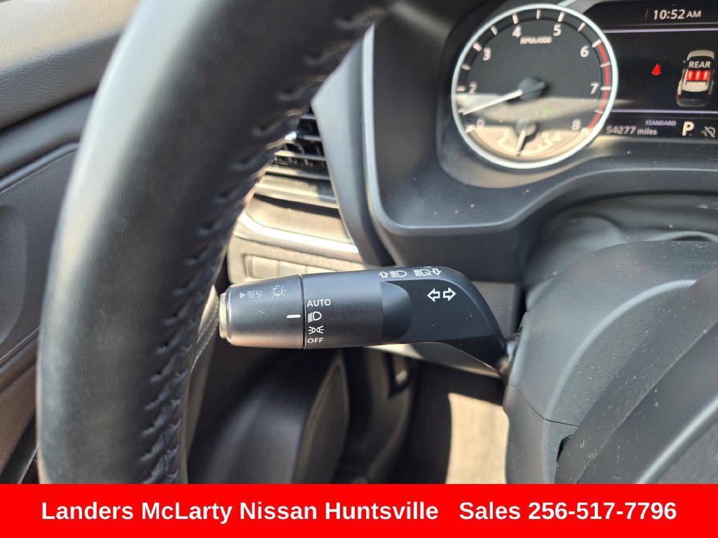 Used 2025 Nissan Rogue SV FWD image 24