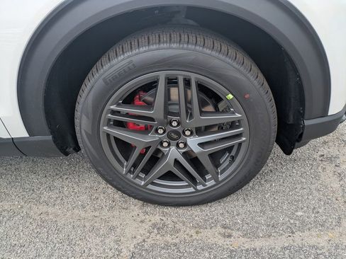 New 2026 Ford Explorer ST RWD image 10