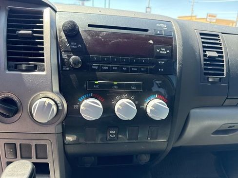Used 2012 Toyota Tundra 4x4 Double Cab w/ SR5 Pkg image 15