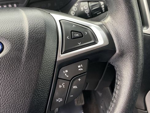 Used 2020 Ford Edge SEL w/ Convenience Package image 27