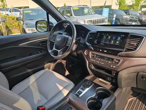 Used 2023 Honda Passport EX-L image 10