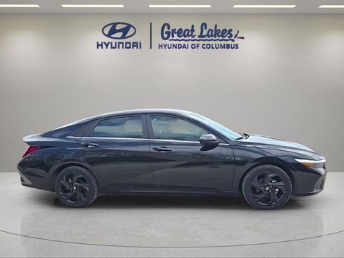 New 2026 Hyundai Elantra SEL Sport Premium FWD image 7