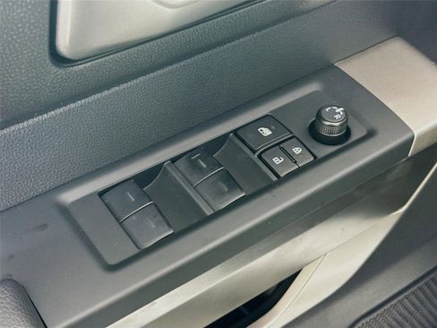 New 2026 Toyota Tundra SR5 AWD/4WD image 31