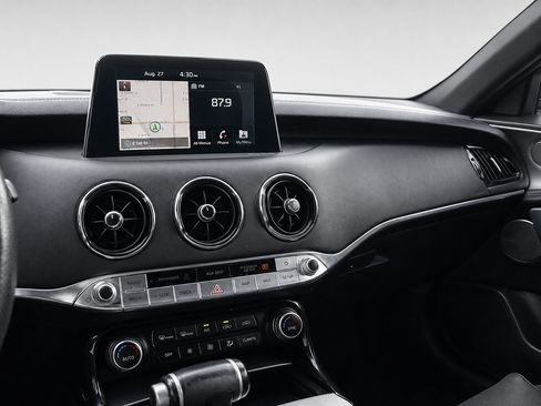 Used 2019 Kia Stinger GT1 RWD image 30