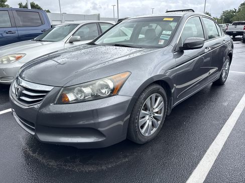 Used 2011 Honda Accord EX-L image 5