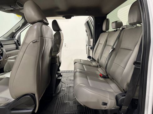 Used 2020 Ford F250 XL w/ Power Equipment Group image 18