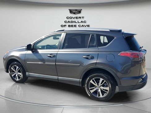 Used 2018 Toyota RAV4 XLE image 6