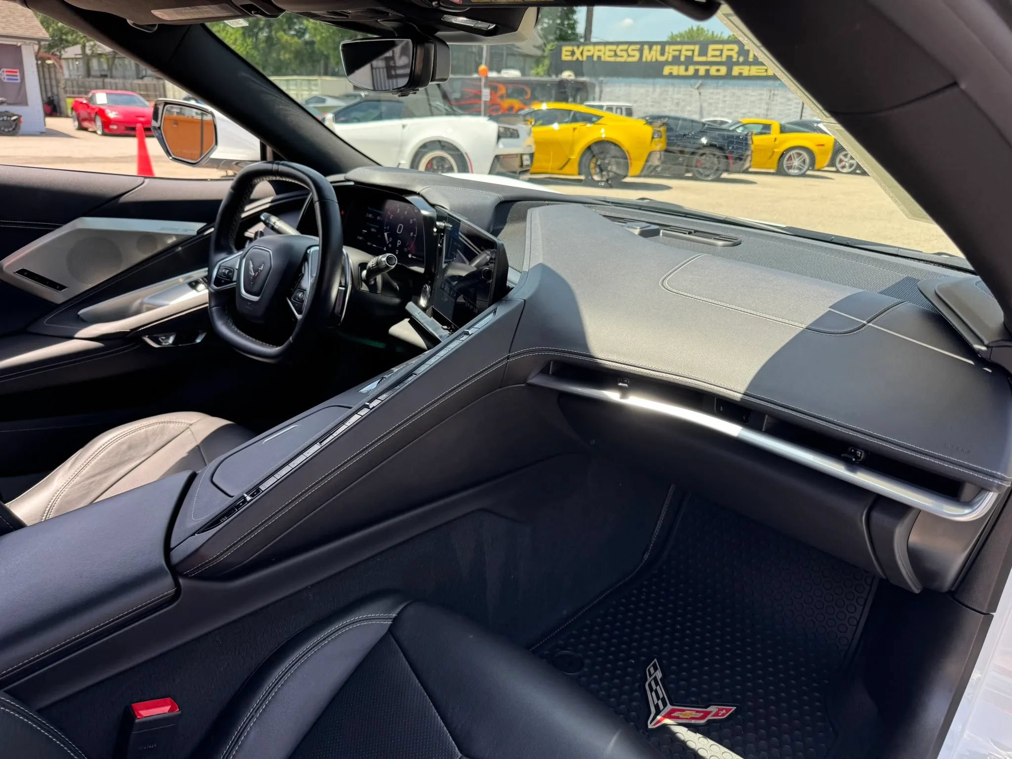 Used 2021 Chevrolet Corvette Stingray Preferred Cpe w/ Engine Appearance Package RWD image 22